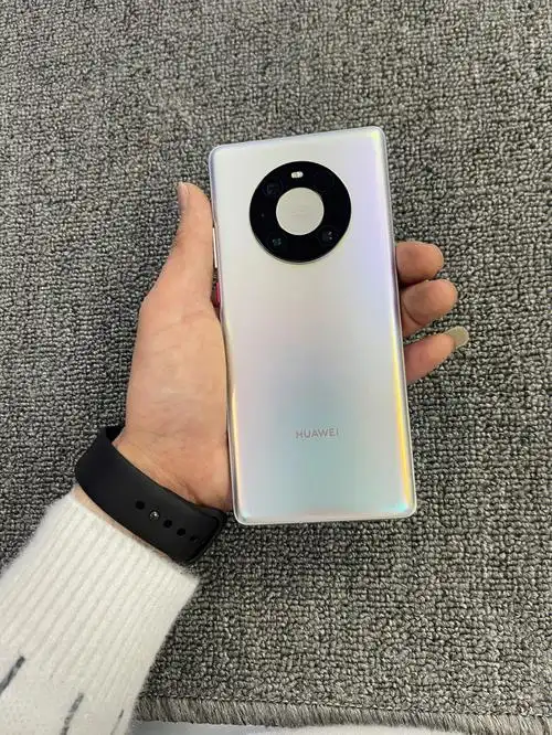 手机华为mate40pro 8 128g💰4350