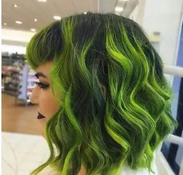 女生墨绿色头发发型图片墨绿色头发好看吗