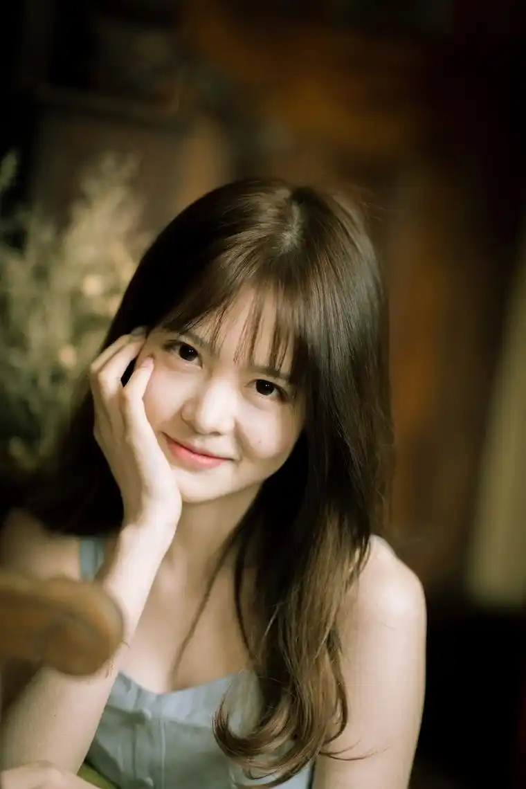 甜美清秀的文艺女生写真