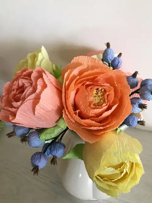 欧式月季皱纸花成品赏析——更多精美手工创意作品教程与你分享[耶]这