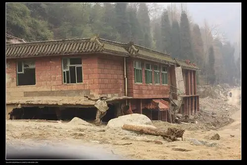 【图片40】5,12汶川大地震之地震前后的"银厂沟"继续更新--蜂鸟论坛