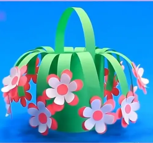 手工活动《小花篮》