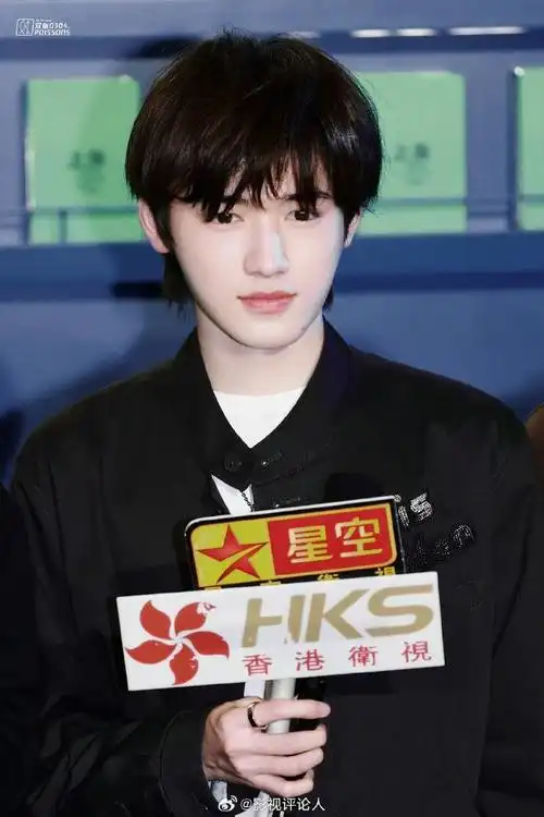 时代少年团lv快闪造型#宋亚轩今天的lv造型真的很帅诶!