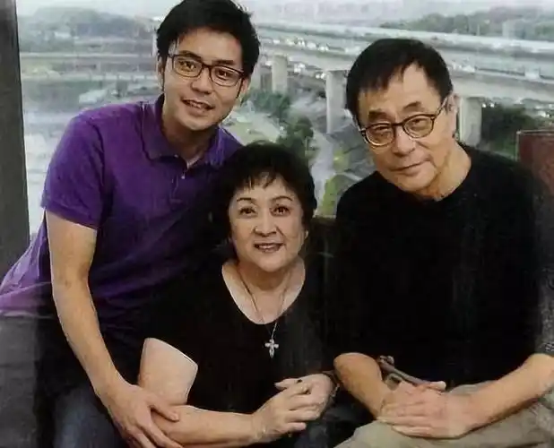 琼瑶和她的7个女郎:一个比一个漂亮,一个比一个悲伤