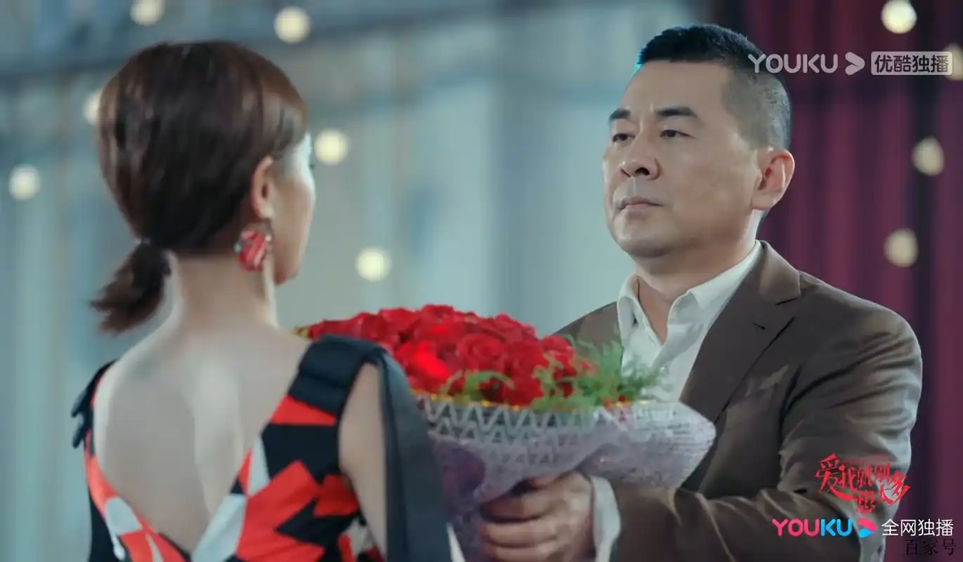 《爱我就别想太多》李一桐活泼灵动,网友:现代版的俏黄蓉