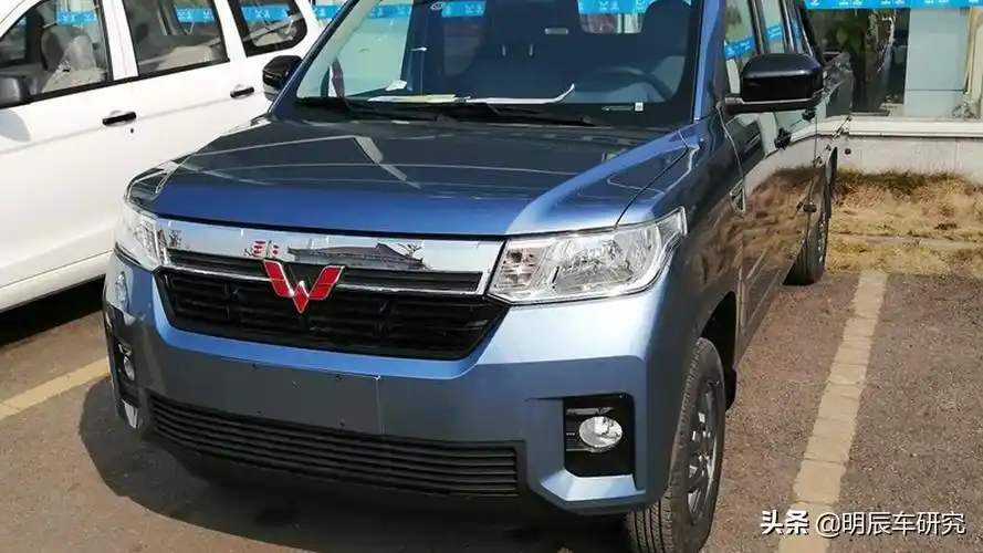 五菱皮卡车图片及价格五菱征途