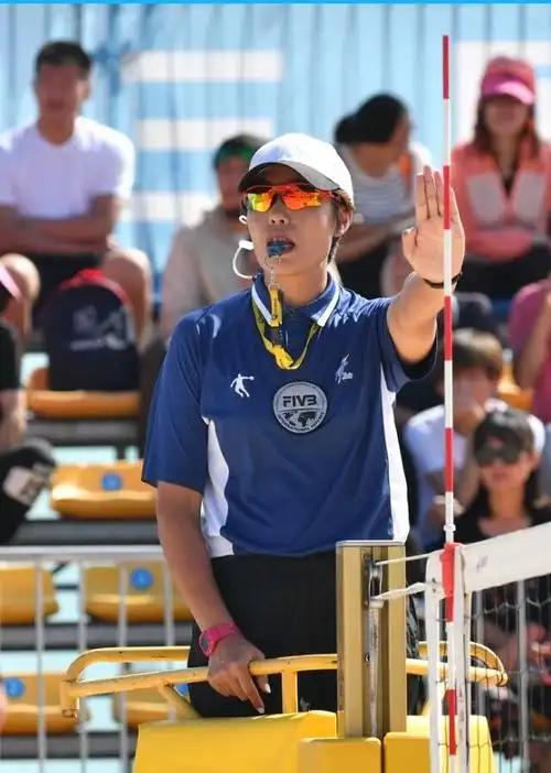 图9.国际级裁判,第十三届全运会排球裁判,山东体育学院毕楠老师