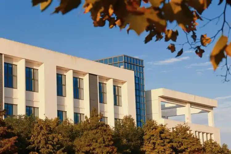 南通大学杏林学院校园景色