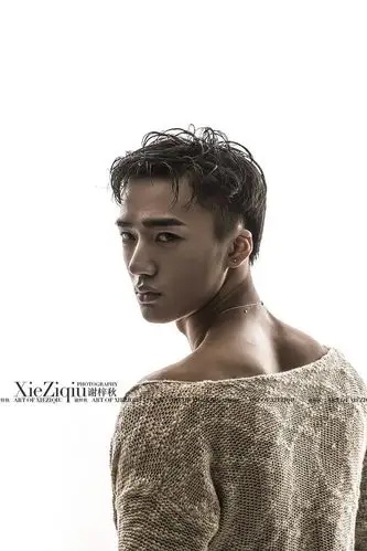 谢梓秋最新动态:98年的小鲜肉serrano-中国男体网