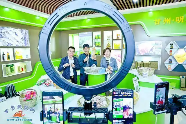 利用网红带货,网络直播,短视频等形式促进农产品销售已经成为了新潮流