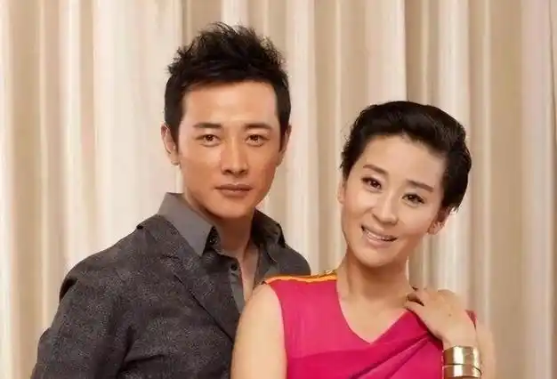 演员苗圃:嫁大19岁富商陈义红,婚后生了两子,现在幸福美满|罗晋|成全