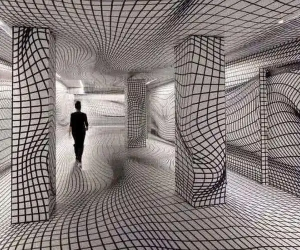 5张让大脑崩溃的错觉图片, 你敢盯着图五5秒钟吗? 网友: 诡异!_网易订