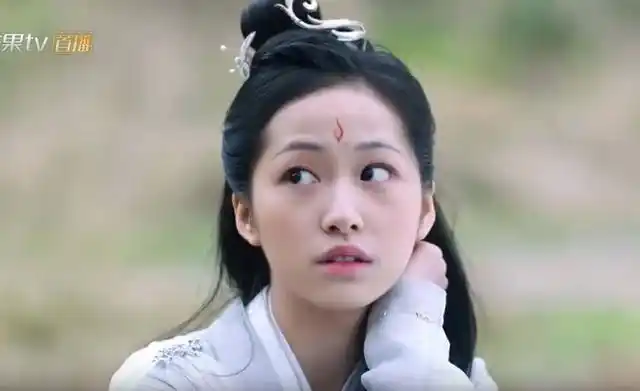 琉璃美人煞之小银花:爱上司凤,是她今生的劫,虽在劫难逃却无悔