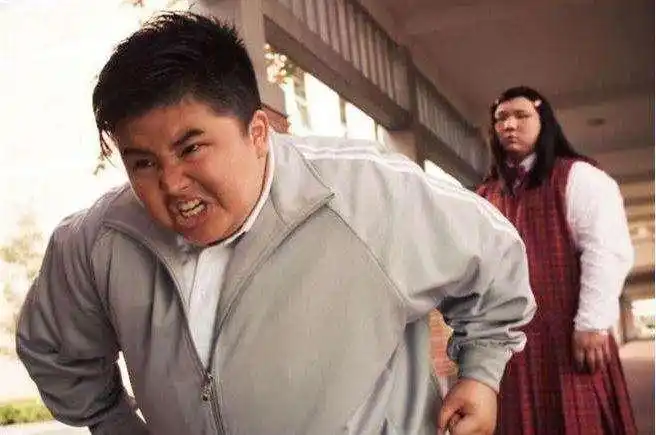 长江七号中的假小子变校花小霸王成网红肥仔暴龙也是反串