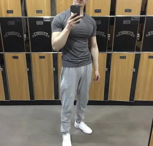 型男大上ii寸头肌肉健身教练登场这样的男孩谁不爱