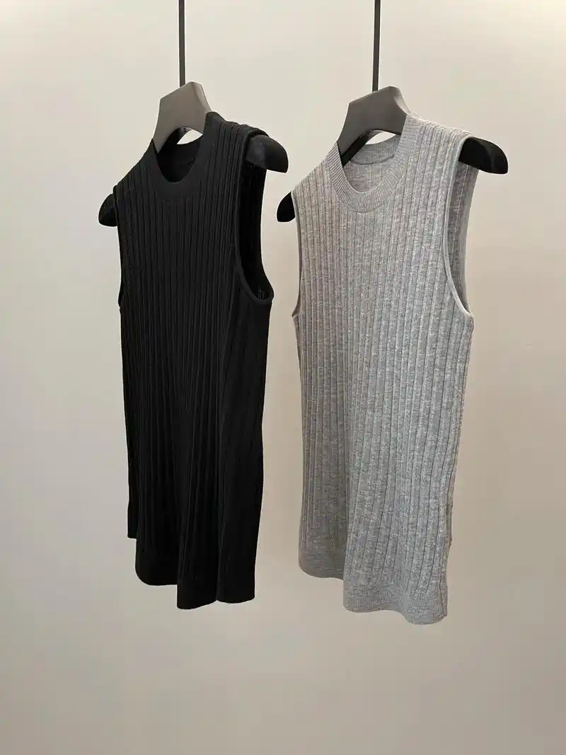 theor…卷边无袖不规则下摆弧形针织衫.重磅必备推荐!  - 抖音