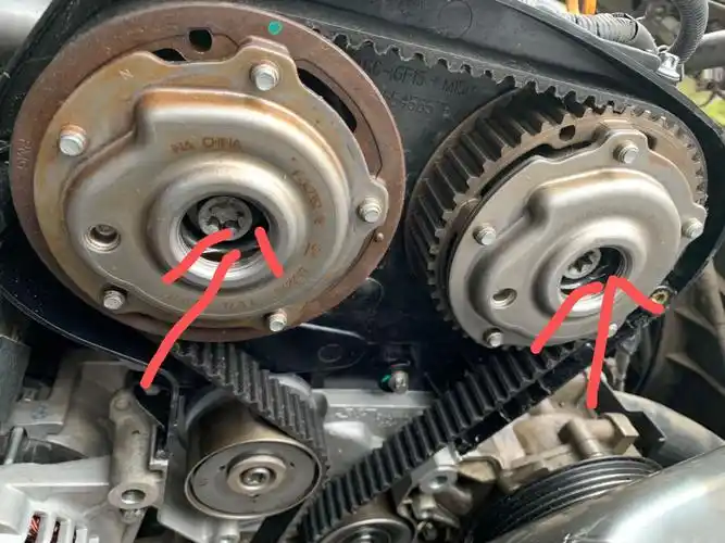 雪佛兰科鲁兹正时皮带盘里面有油正不正常