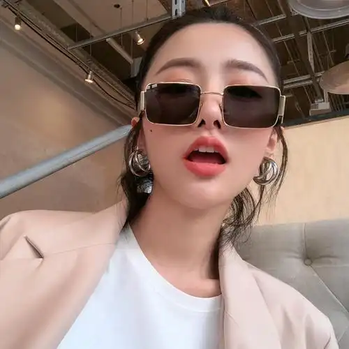 墨镜女ins方形显瘦欧美复古街拍太阳镜韩版潮网红款黑色蹦迪眼镜