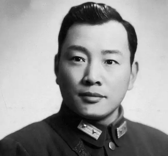 逃跑将军孙元良老蒋多次要枪毙他跑到台湾卖面养鸡活了103岁