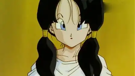 龙珠改:悟饭刚转学,比迪丽就一个劲儿的盯着他,悟饭有点慌!(4)