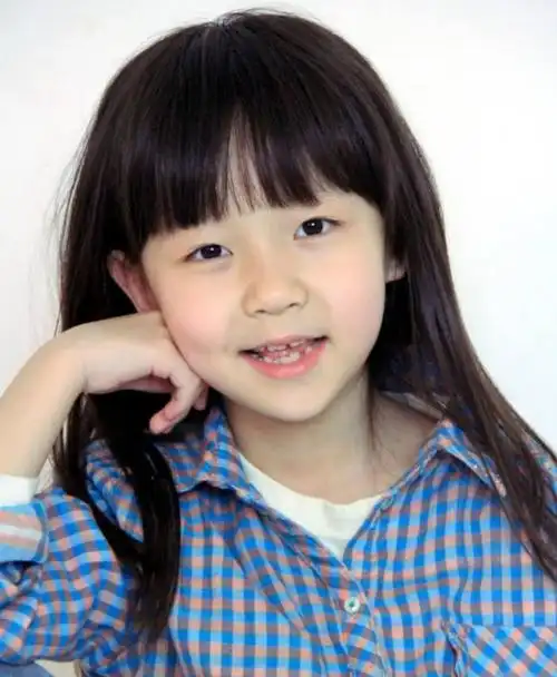 童星出道的她长大了!曾被称"小王珞丹",如今13岁长出初恋脸