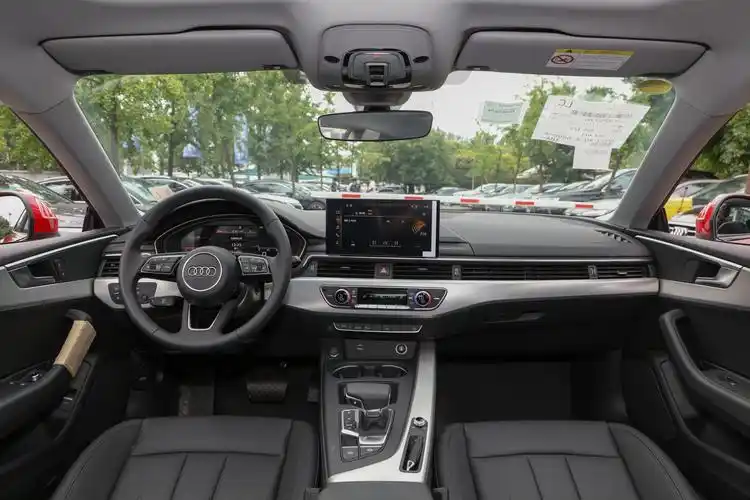 2021款奥迪a5coupe40tfsi时尚动感型