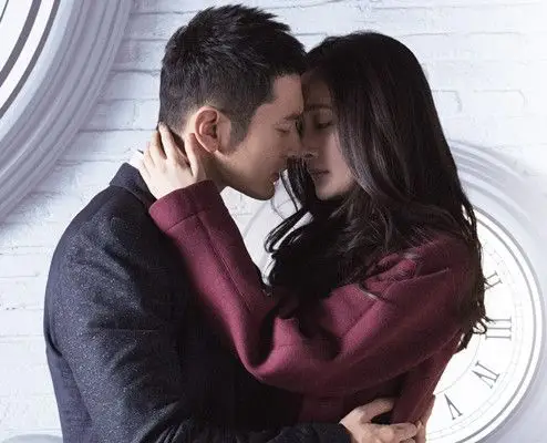 桌上强吻,雨中湿吻……明幂版"何以情侣"各种花式热吻,黄晓明杨幂热吻