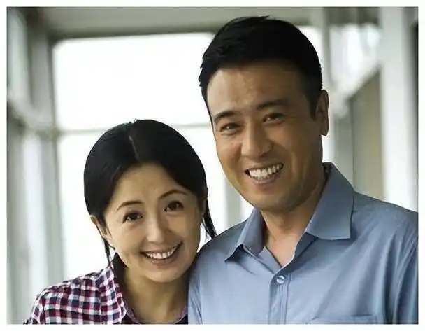 婚姻幕后揭秘成功男人于和伟妻子的无私牺牲永留传奇光影