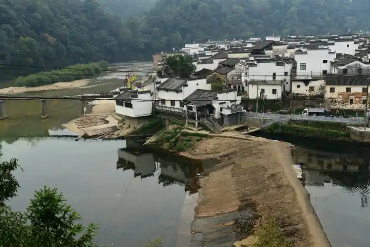 篁岭晒秋与花儿讲述婺源秋天的故事|婺源|村落|花儿_新浪新闻