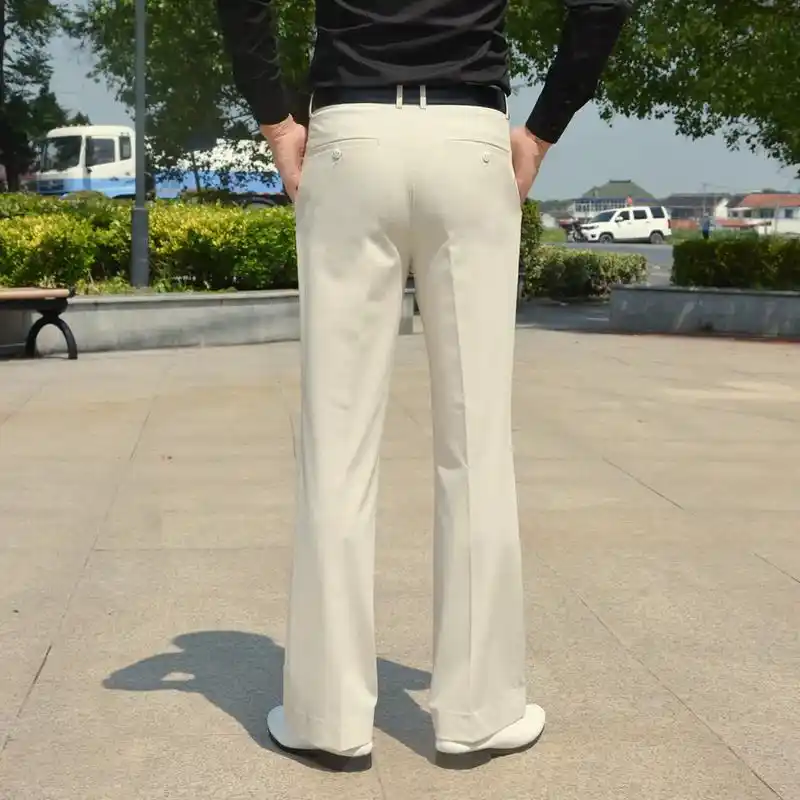 夏天也要有型有款!这条浅灰色的喇叭裤简直是男生的必备单品,修 - 抖