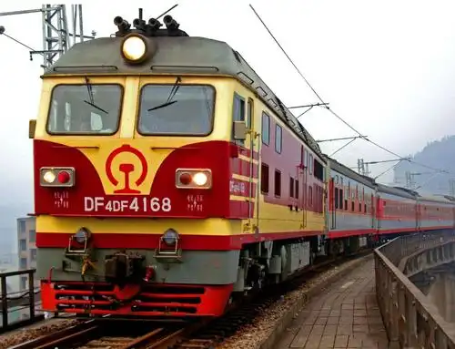 火车头-东风df型内燃机车