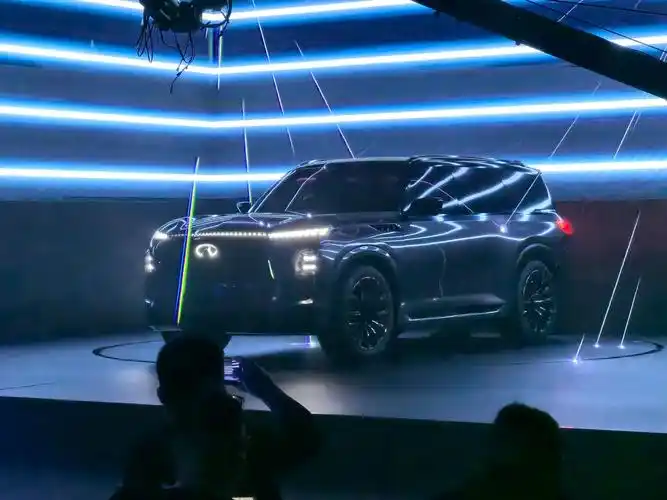 昨儿在三亚休假期间参加了英菲尼迪的活动