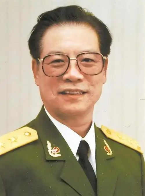 武警第四任司令员,63岁晋升中将,66岁因部下杀人被免职|军区|参谋长
