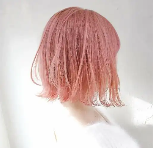 2019流行短发发色发型图片