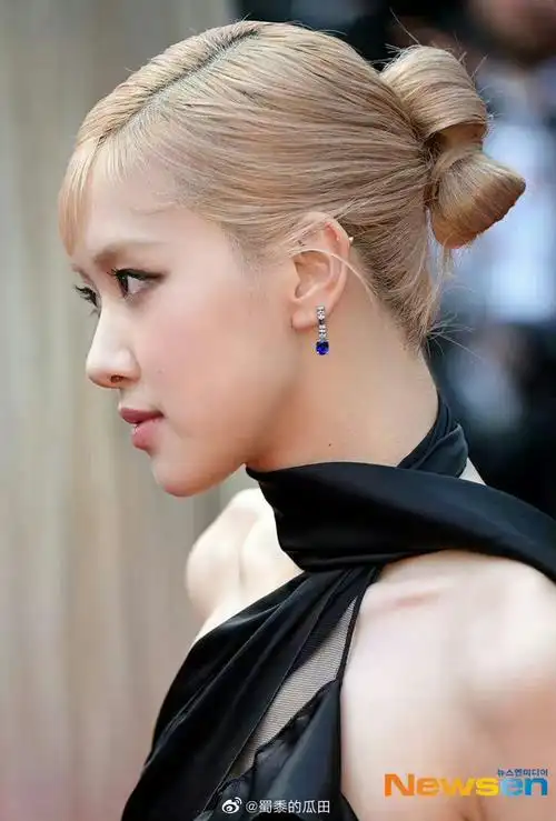 朴彩英的肩##朴彩英的锁骨