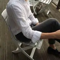 半身成熟男人头像看不到脸的时尚又有范