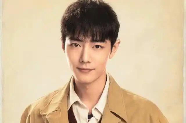 肖战|李桂江公布4位顶流男明星,肖战未上榜引发热议,本人坦言不火