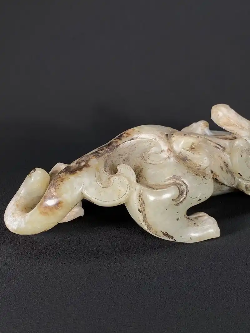 汉 和田玉籽料 白玉受沁 辟邪兽 神兽 大摆件