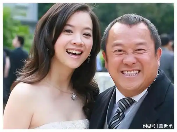 曾志伟的面纱被撕开曾宝仪忍不了直接公开父亲特殊癖好