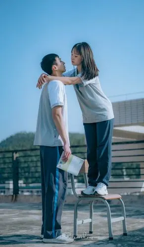 年少时你在校园暗恋的那个女同学而今过的怎么样了