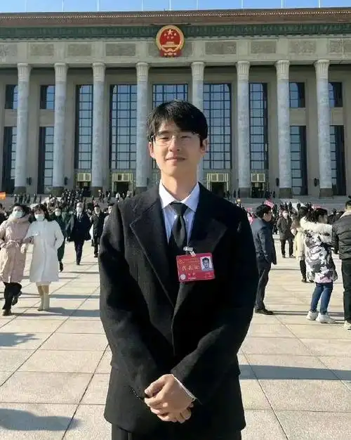 "局里局气""厅里厅气"?年轻男性公务员到底该怎么穿?