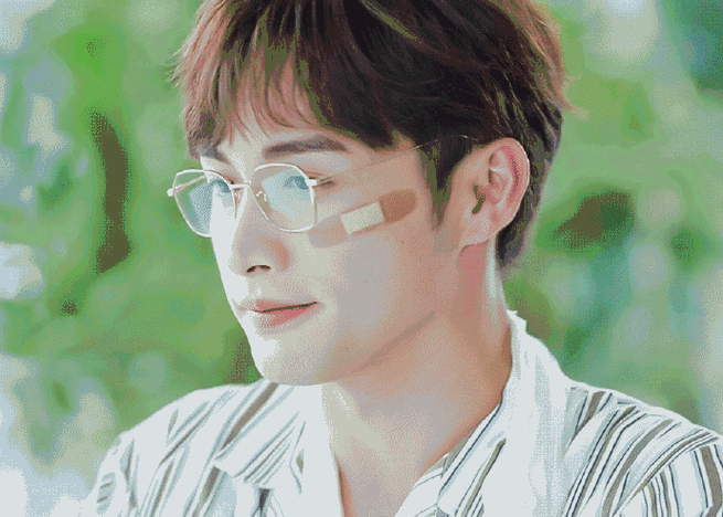 张彬彬的微微一笑##张彬彬括弧笑