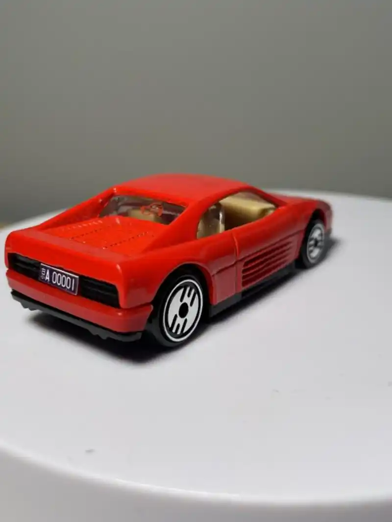 致敬中国第一台法拉利京a00001风火轮法拉利  风火轮法拉利348致敬