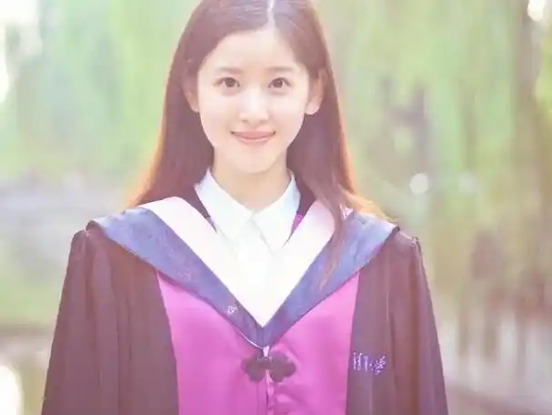 纪实:奶茶妹妹章泽天22岁嫁给刘强东,如今怎么样了?