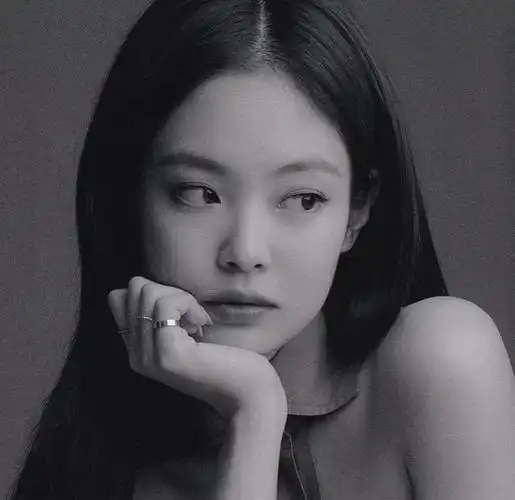 jennie金珍妮实体专辑内页图楼持更