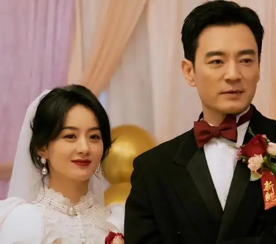 值得一提的是,这部戏的取景地在东北,而李光洁的妻子就是哈尔滨人.