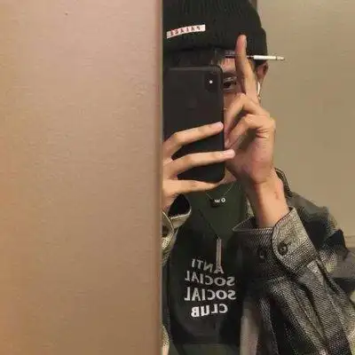 寻欢/挡脸帅气男头/三生有幸被你_男生头像_我要个性网