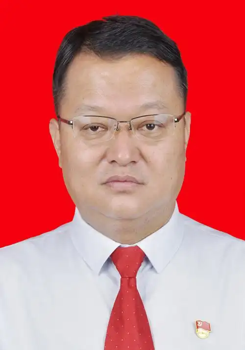 p data-id="gnauoi9eu7">罗德宝,男,彝族,1974年10月生,云南永仁人