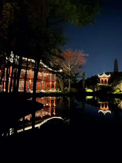 顺德顺峰山夜景散步绝佳