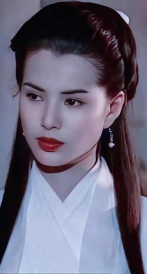 最美小龙女李若彤